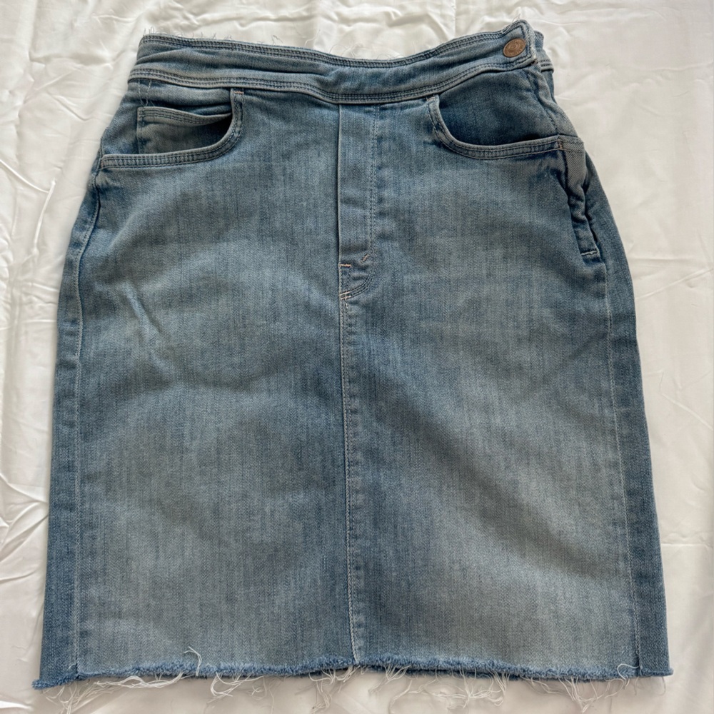 MOTHER Denim Mini Skirt in Light Blue size 24 / 00